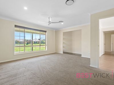 36 Delaney Place, Eglinton
