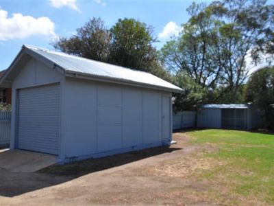 10 Bathurst  Street, Forbes
