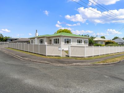 40 Bledisloe Avenue, Stoke