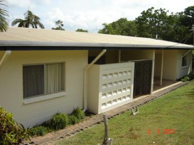 2 / 47  Helen , Cooktown