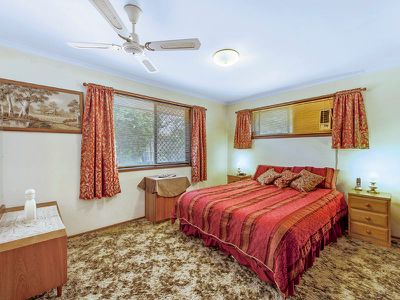 12 Fairsky Avenue, Mermaid Waters