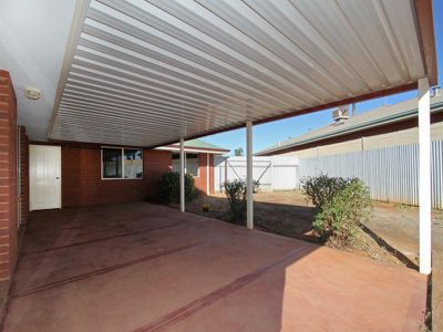 4 McGillivray Crescent, Somerville