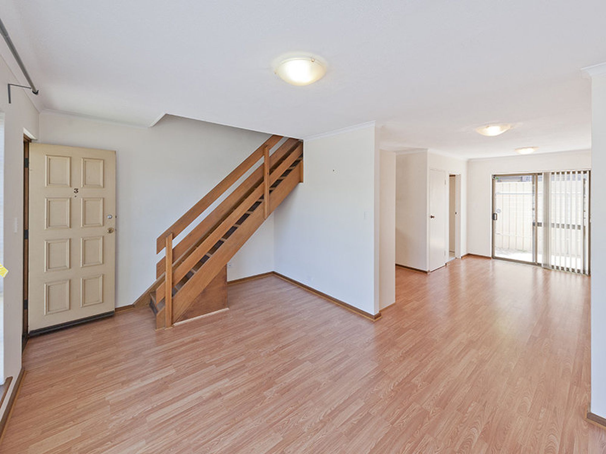 3 / 4 Chapel Street, Plympton