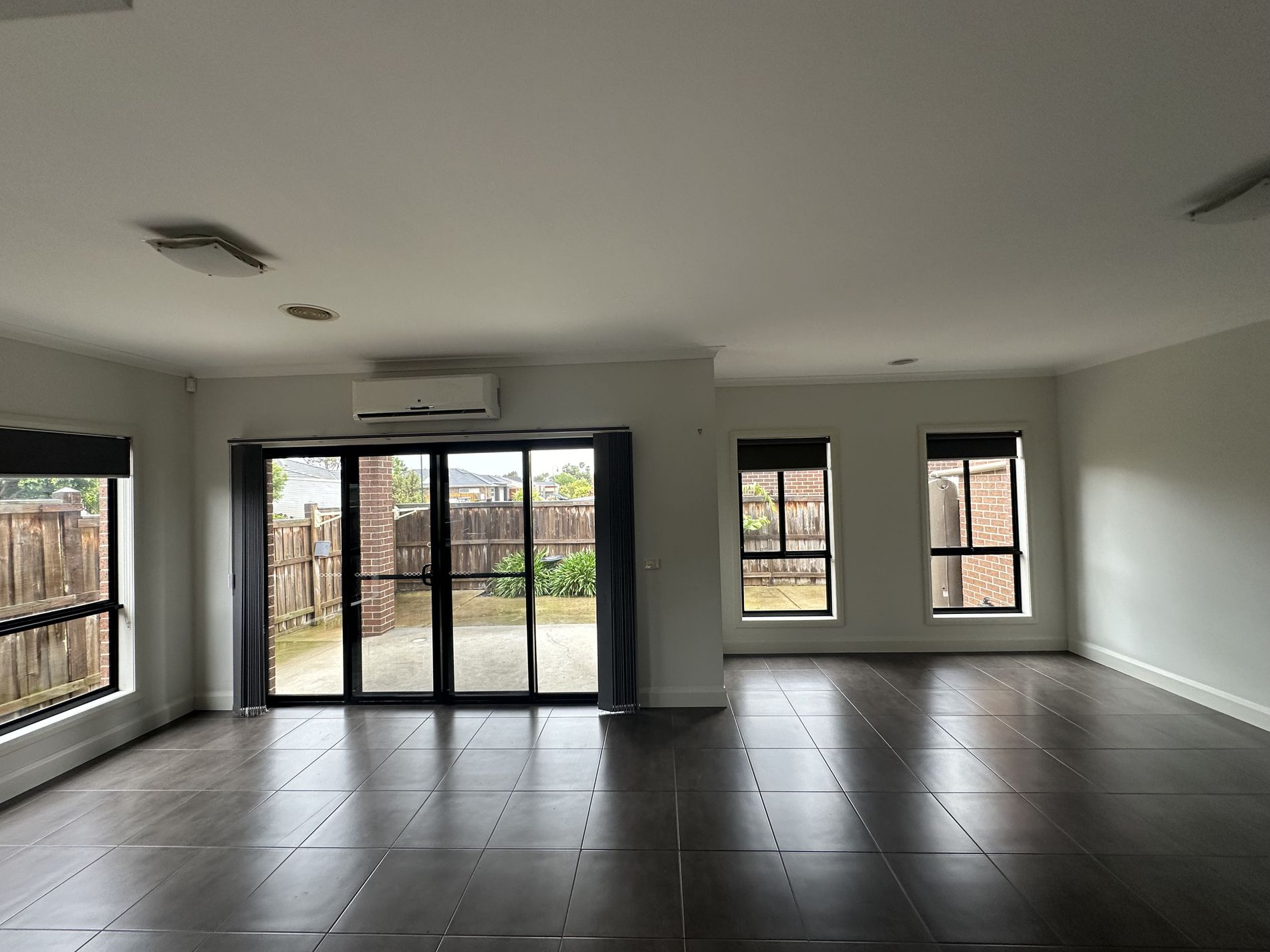 1 / 159 Botanica Springs Boulevard, Brookfield