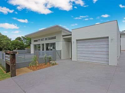 1 / 6 New Street, Ulladulla