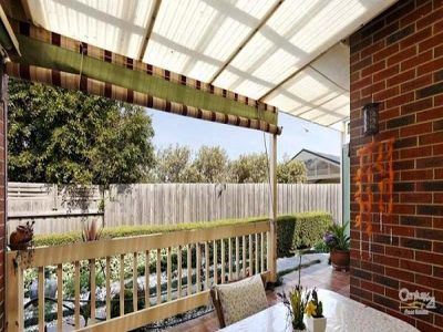 2 Louise Mack Walk, Lynbrook