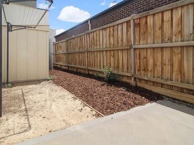 1 / 16 Chevron Street, Tarneit
