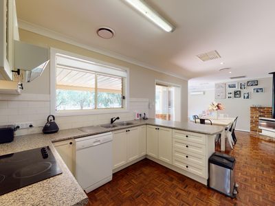 6 Renshaw Drive, Dubbo