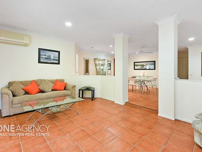 15 Glasshouse Cres, Forest Lake