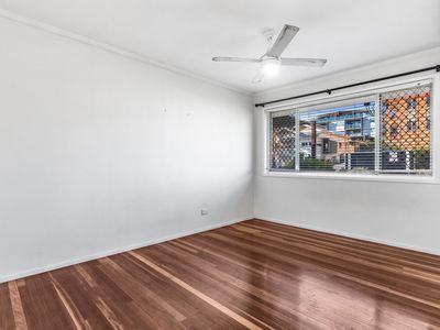 1/30 Ninth Ave, Coorparoo