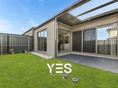 90 Glenrose Boulevard, Clyde North