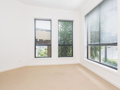 9 Osprey Drive, Berkeley