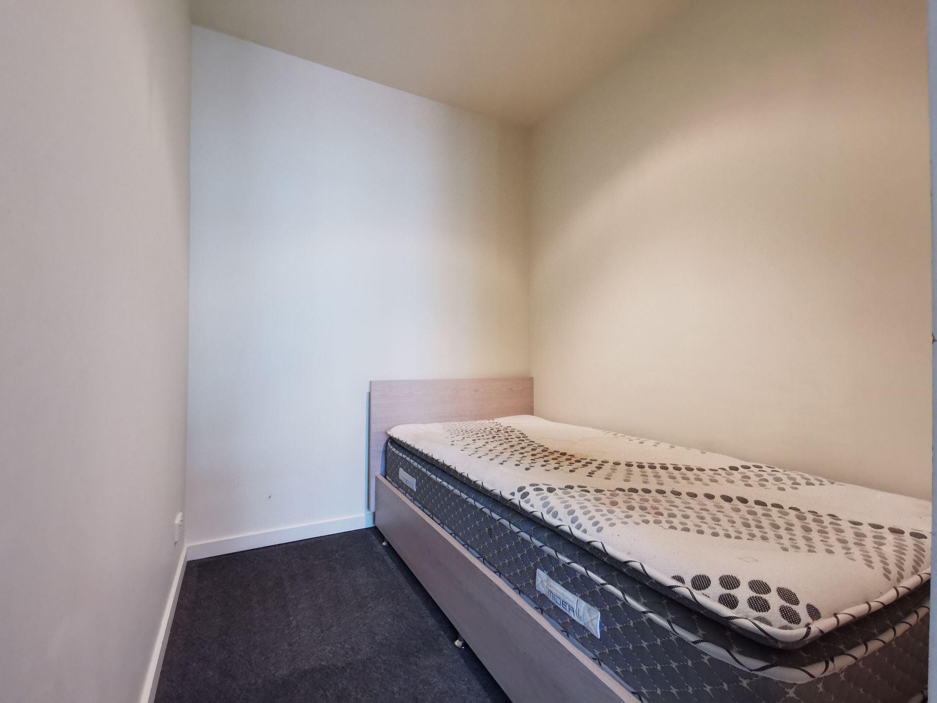 808 / 243 Franklin Street, Melbourne