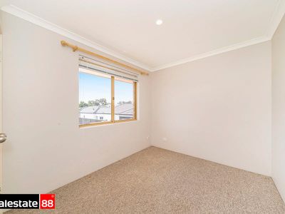 2 / 33 Spencer Avenue, Yokine