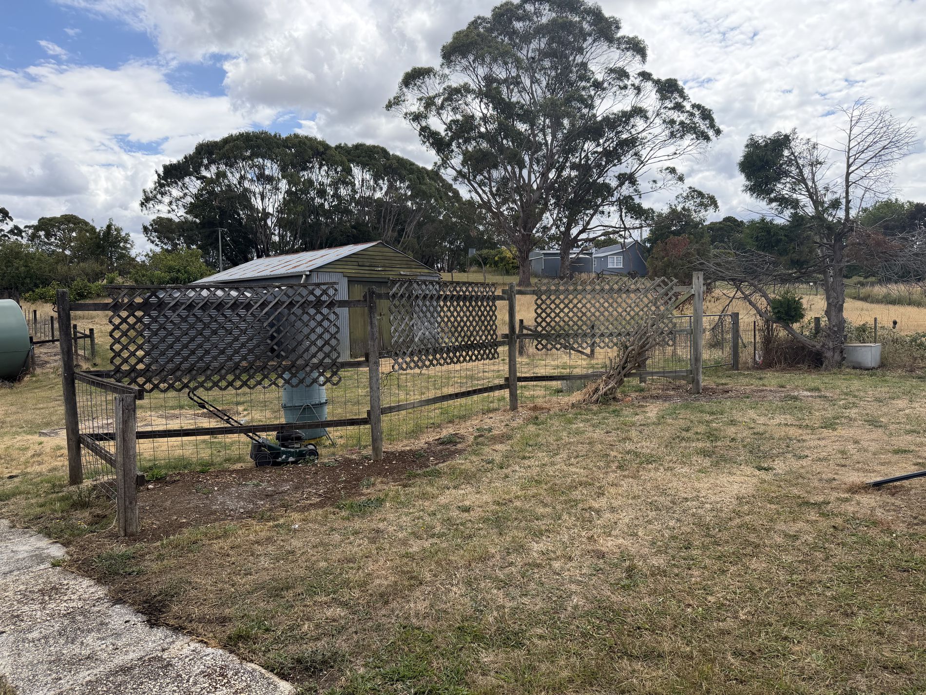 16817 Bass Highway, Flowerdale