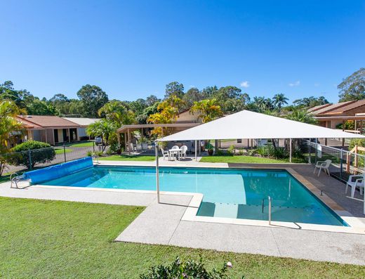 Lovely unit in Over 50's complex image 7