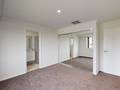 50b Champagne Drive, Dubbo
