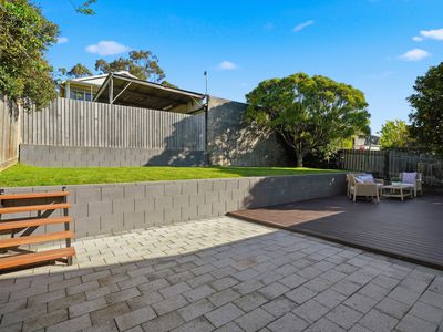 12 Leslie Place, South Launceston