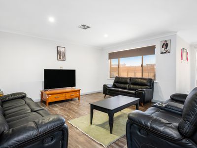 16 Pira Avenue, Karlkurla