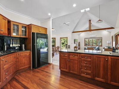 69863 Bruce Highway, Aloomba