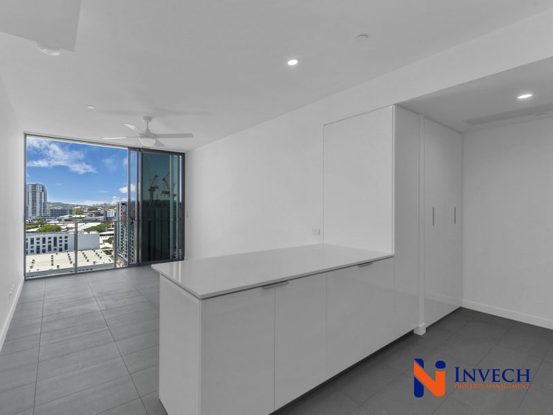 1402 / 10 Trinity Street, Fortitude Valley