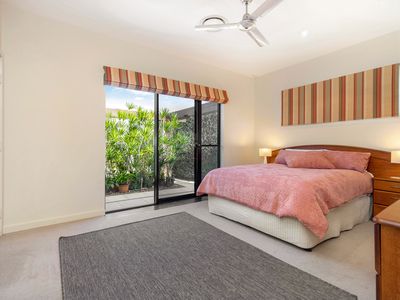 25 Helsham Street, Point Vernon