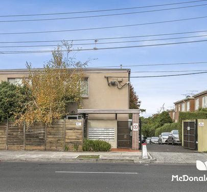 13 / 556 Moreland Road, Brunswick West