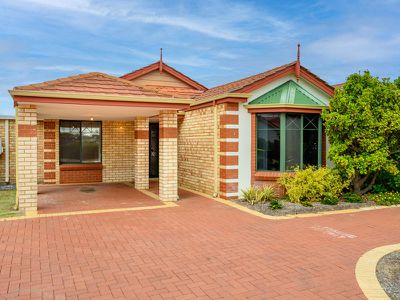 Unit 7 / 54 Gnangara Dr, Waikiki