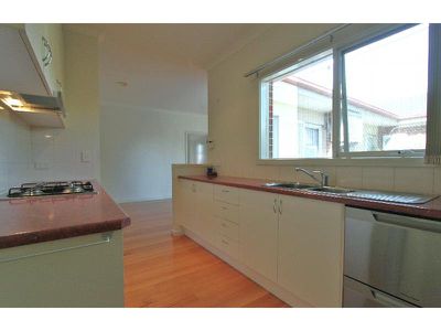 6 Gentle Street, Clayton