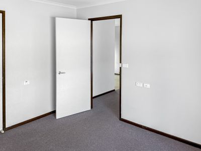 9 Shalom Place, Horsham
