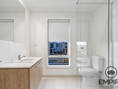 6 Portobello Boulevard, Clyde North