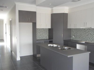 2 / 159 Botanica Springs Boulevard, Brookfield