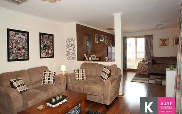 21 Grange Circuit, Beaconsfield