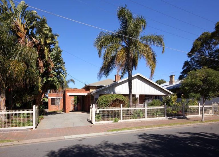 3 Albert Street, Glenelg East