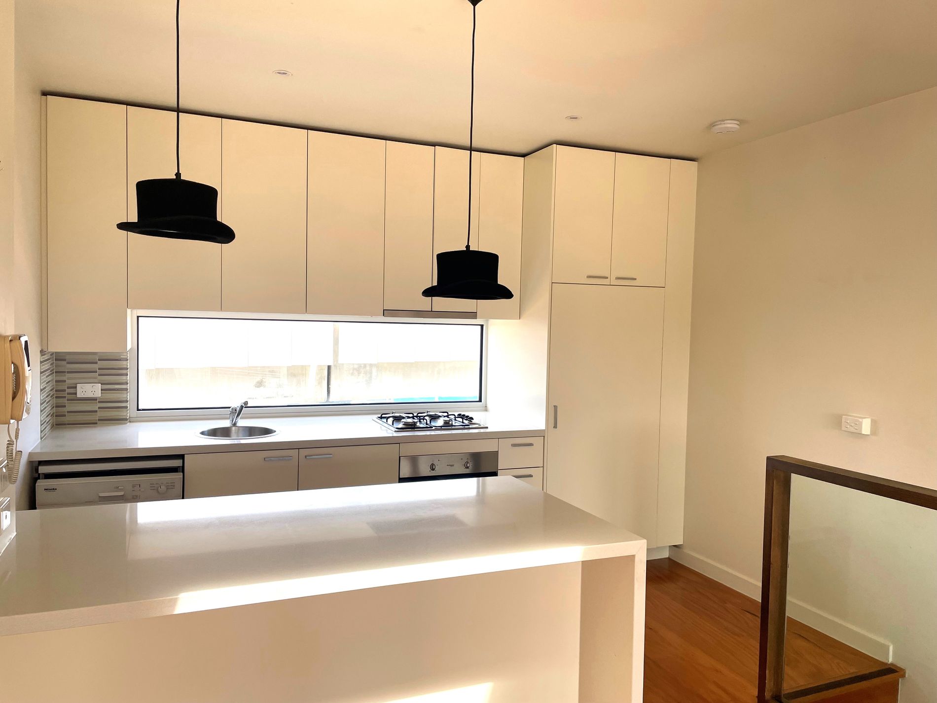 202 Como Pde East, Parkdale