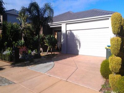72 Urban Drive, Williams Landing