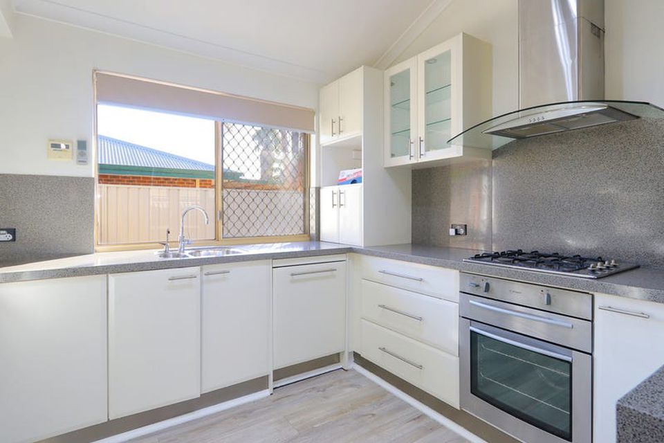 124 The Avenue, Warnbro