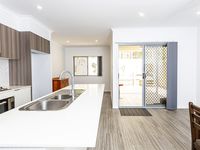 1 / 22 Golden Gate Avenue, Park Ridge