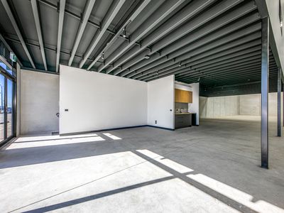 4 / 4 Amherst Drive, Truganina