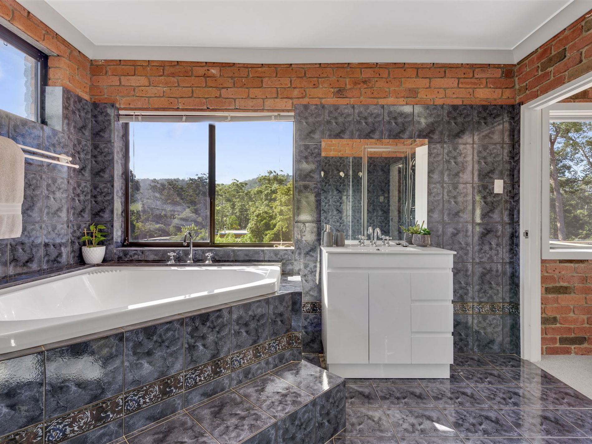 32 Wattle Street, Fishermans Paradise