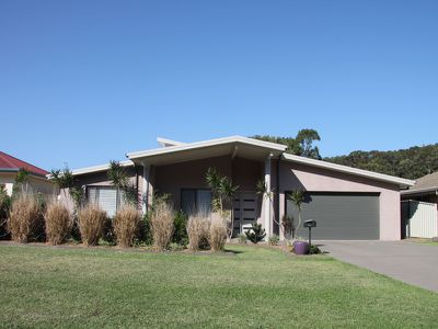 52 The Southern Parkway, Forster