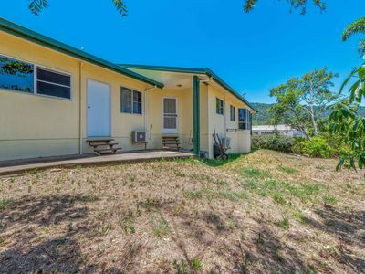 2 / 5 MacArthur Drive, Cannonvale