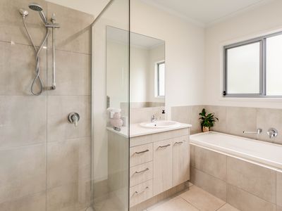 24/8 Miller Blvd, Lawnton