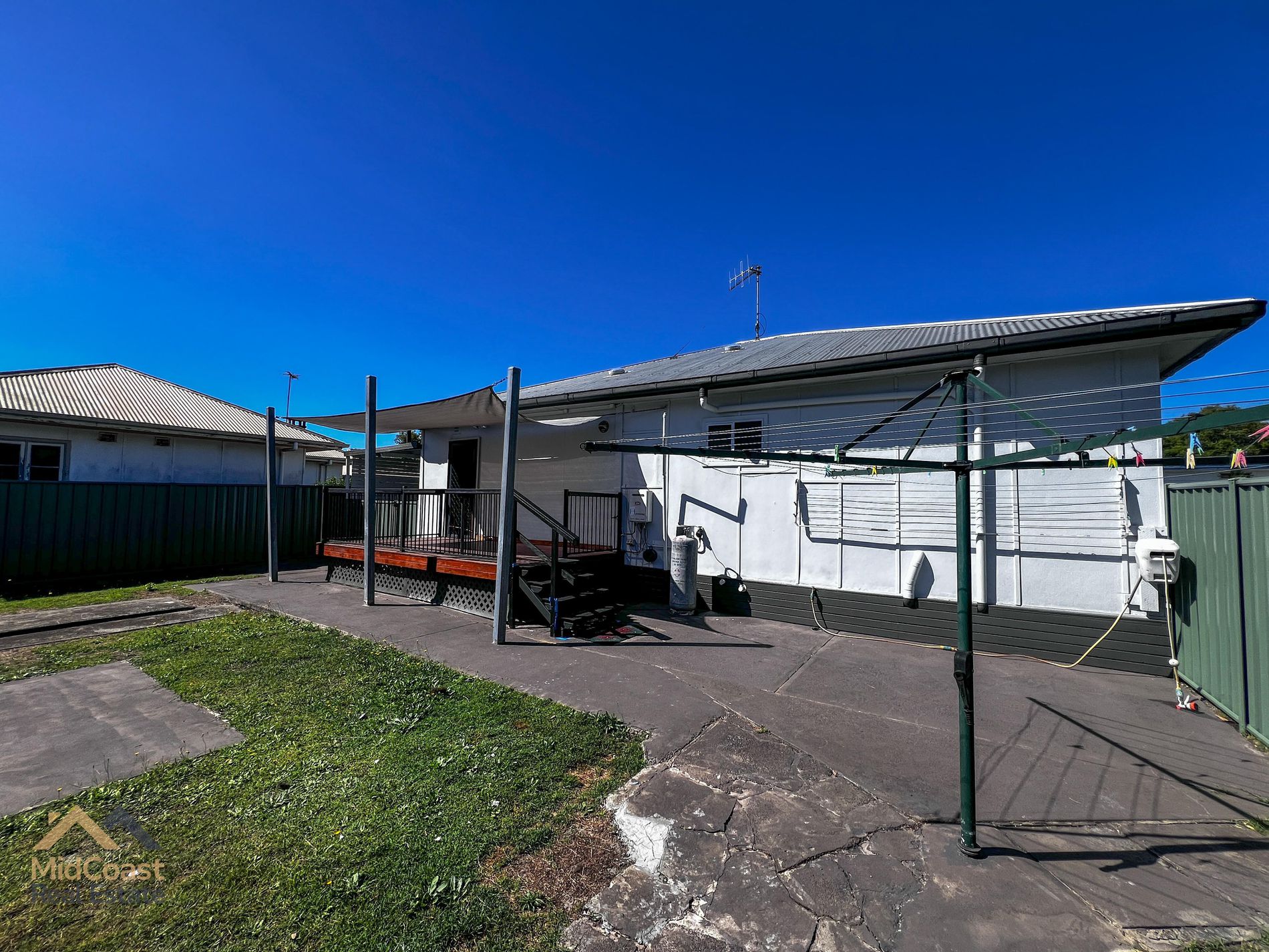 13 Douglas Avenue, Forster