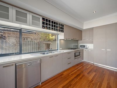 18 Novara Way, Stirling