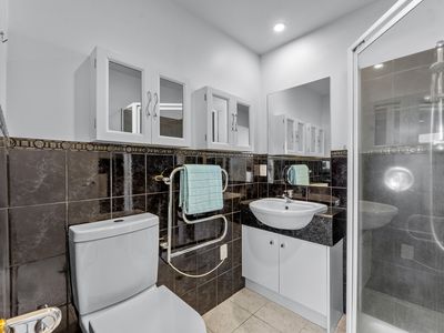 4E/175 Hurstmere Road, Takapuna