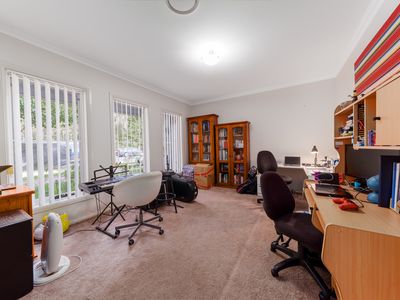 50 Bridgewood Drive, Beaumont Hills