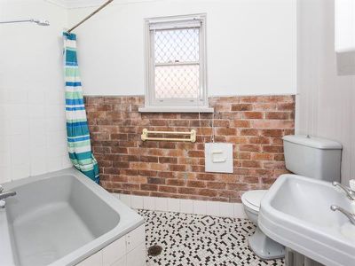 2 / 7 Pleasant Ave, Wollongong