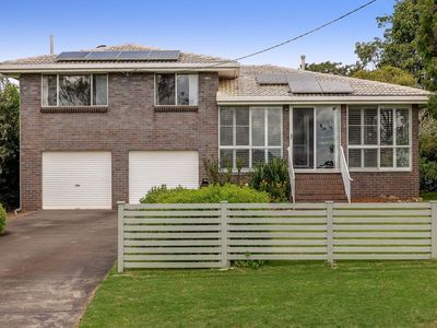 32 Stuart Street, Mount Lofty