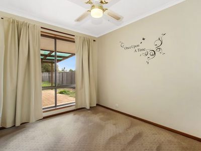 53 Pell St, Howlong